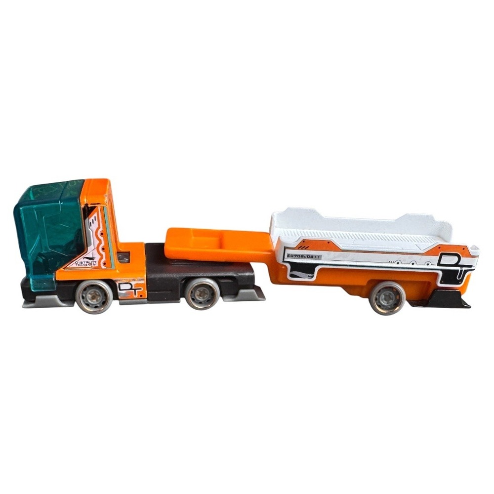 Hot Wheels District Transport GRT98 Orange Diecast‎ Toy Truck Vehicle